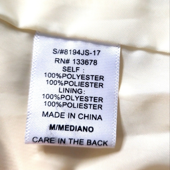 Love Tree Cream color Faux Fur Bomber Jacket size Medium - Picture 4 of 5